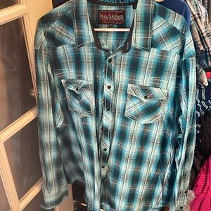 EUC Men's Rock & Roll snap button long sleeved shirt